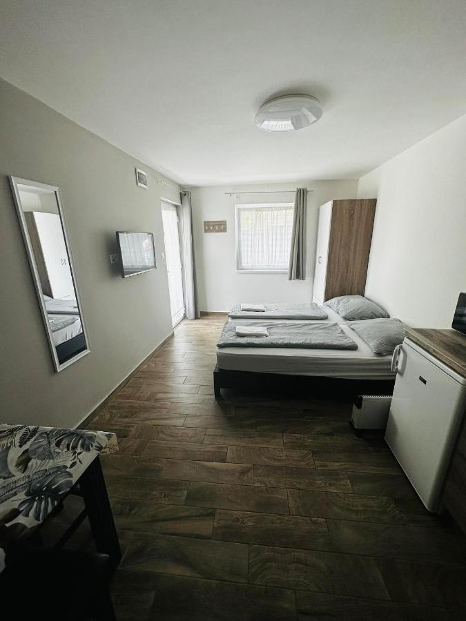 Freedom Apartman Apartment Morahalom Exterior photo